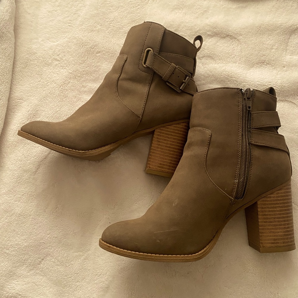 Genuine suede bootie